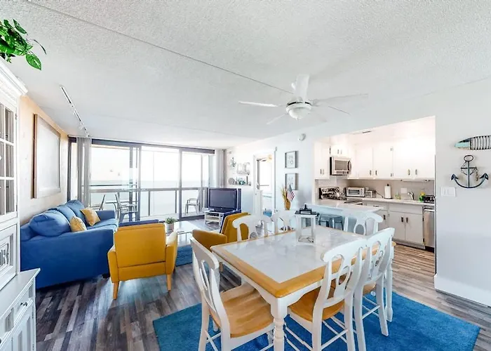 Holiday home Affordable Beachfront With Balcony Washer & Dryer Ac Pools & Game