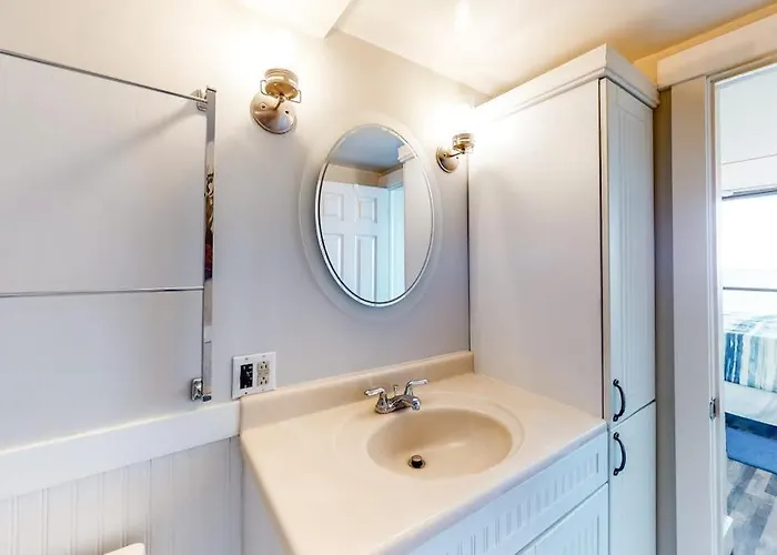 Affordable Beachfront With Balcony Washer & Dryer Ac Pools & Game Ocean City