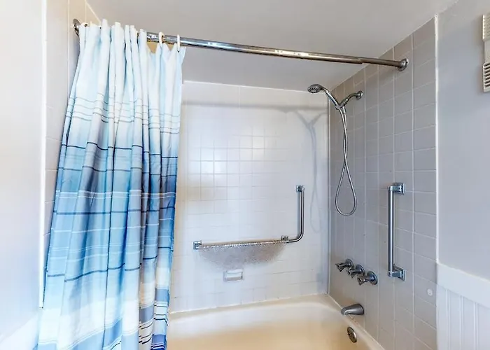 Affordable Beachfront With Balcony Washer & Dryer Ac Pools & Game *