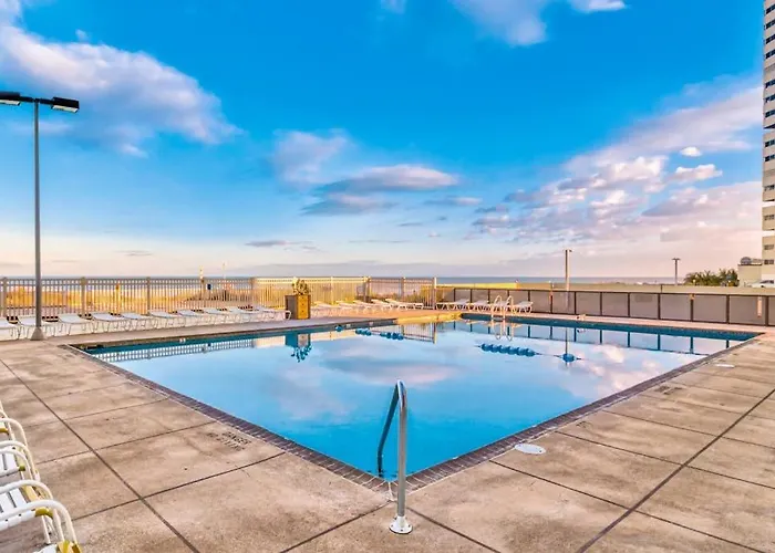 Affordable Beachfront With Balcony Washer & Dryer Ac Pools & Game Holiday home *